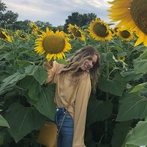 Meet your Posher, Kelly